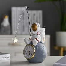 Load image into Gallery viewer, Astronaut Decorative Ornament
