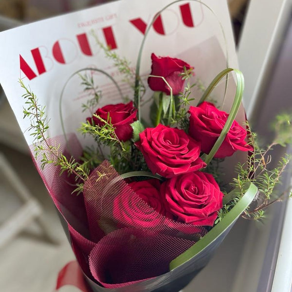 'I love you' 6 red roses