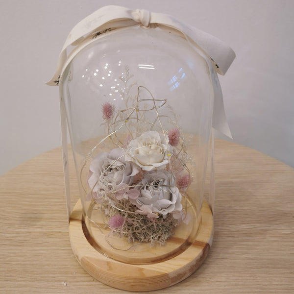 'Lilac Dream' 3 Rose flower Dome with Seed Lights