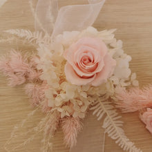 Load image into Gallery viewer, Wrist Corsage in blush
