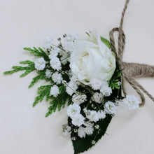 Load image into Gallery viewer, Buttonhole- Fresh Flower White
