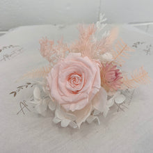Load image into Gallery viewer, Wrist Corsage in blush
