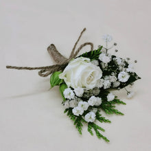 Load image into Gallery viewer, Buttonhole- Fresh Flower White
