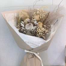 Load image into Gallery viewer, Warm Ivory Mocha Bouquet
