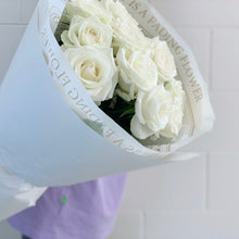Load image into Gallery viewer, Stunning-  Long Stems White Rose Bouquet
