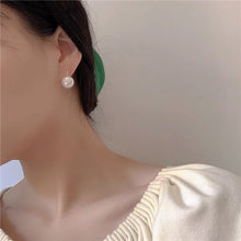 Load image into Gallery viewer, Simple Pearl Earrings
