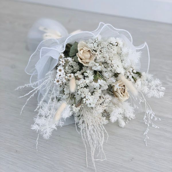 Lace White Bouquet