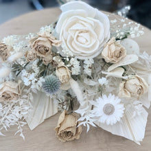 Load image into Gallery viewer, Cream Bouquet
