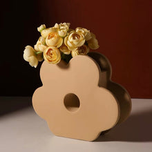 Load image into Gallery viewer, Floral Matte Vase

