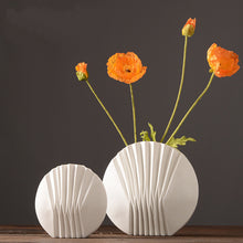 Load image into Gallery viewer, Paper Folding Round Vase
