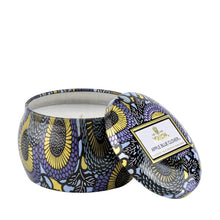 Load image into Gallery viewer, VOLUSPA Apple Blue Clover Decorative Candle
